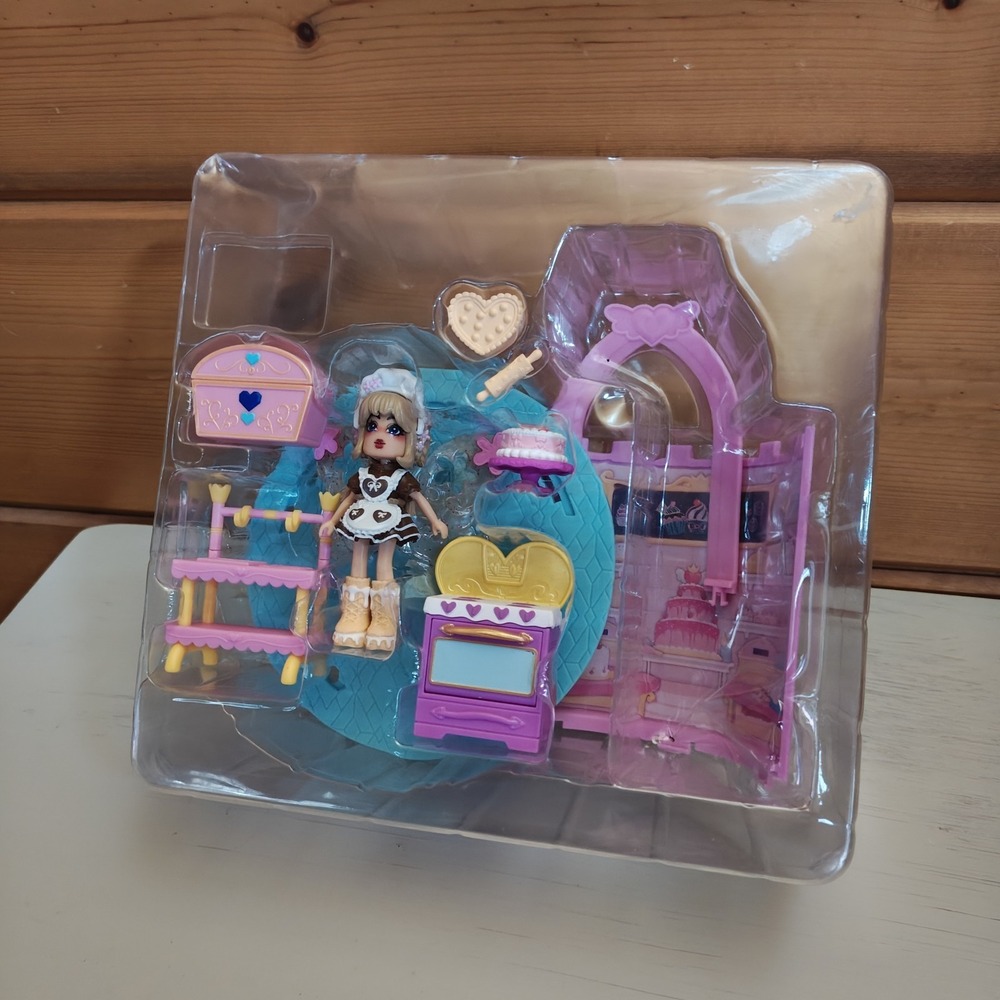 Royale High: Baking Class‎ Playset New Missing Box Sugar Dough [No Code] C2